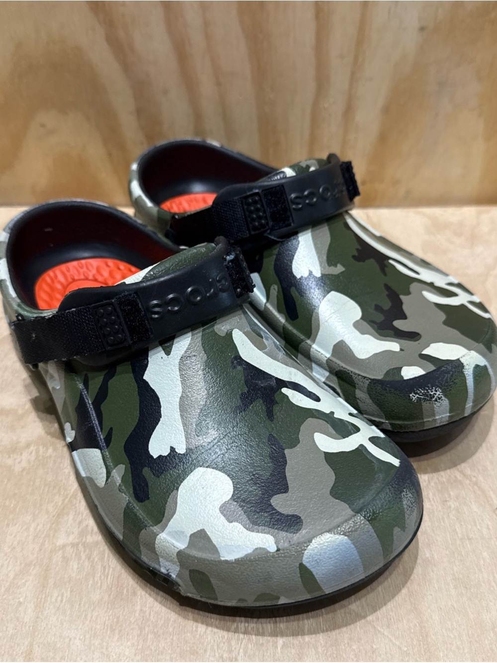 Crocs Slip Resistant Bistro Pro LiteRide Camouflage Camo Clogs M Size 6 , Wms 8